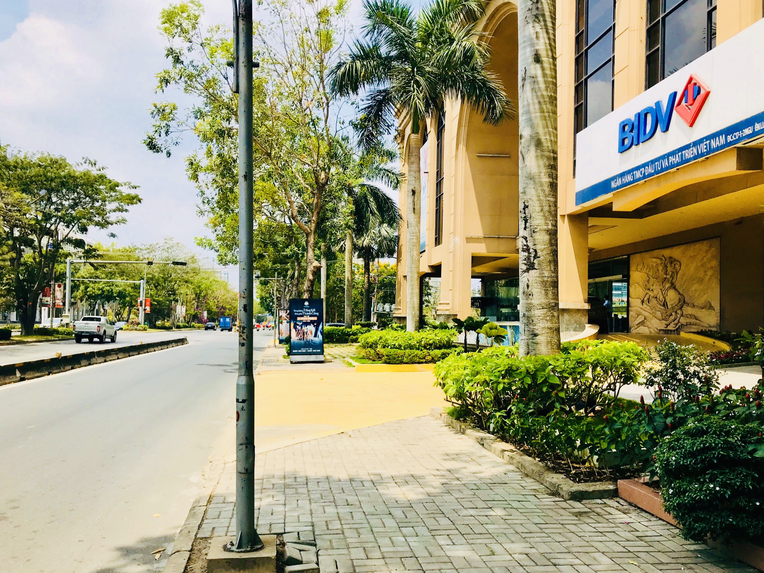For Rent Shop R8 Golden King - Facade of Nguyen Luong Bang street - District 7