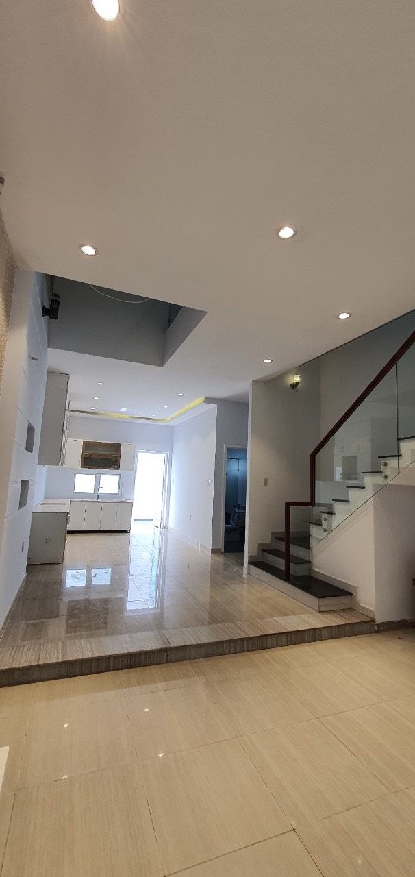 Selling Nam Long Townhouse, Tran Trong Cung, District 7 9