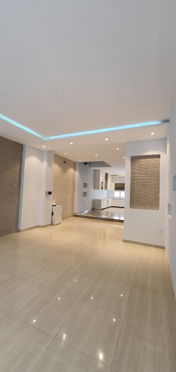 Selling Nam Long Townhouse, Tran Trong Cung, District 7 4