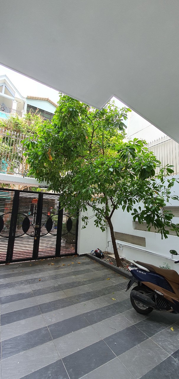 Selling Nam Long Townhouse, Tran Trong Cung, District 7 2
