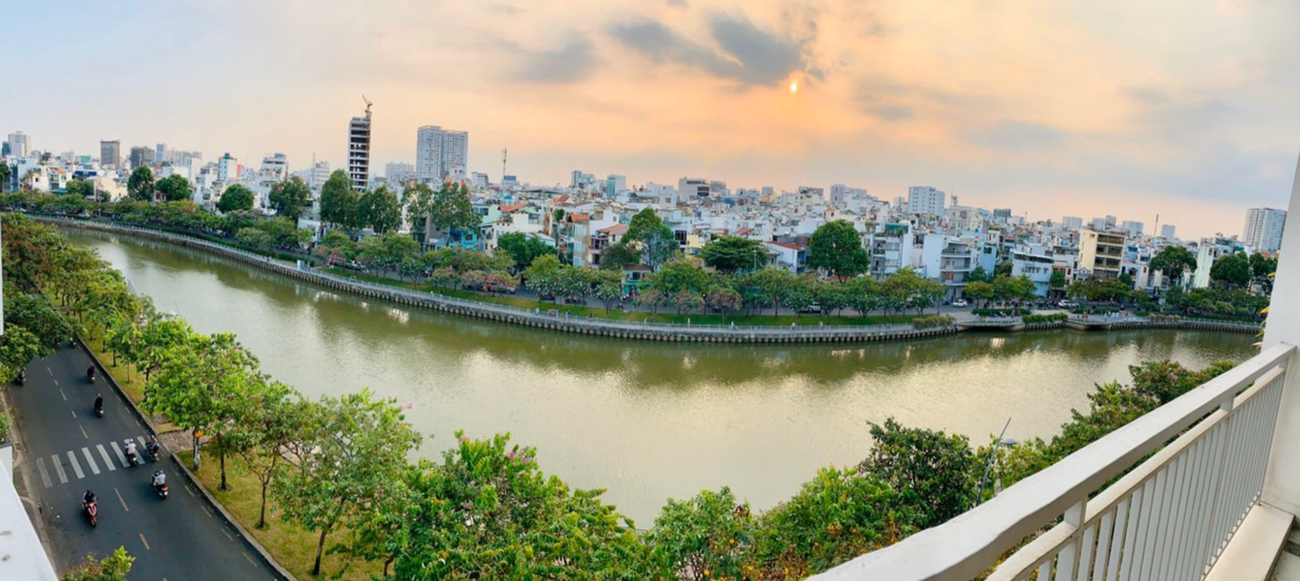 Cần Cho Thuê Gấp Nhà Phố Đường  Hoàng Sa- Tân Định - Quận 1 5